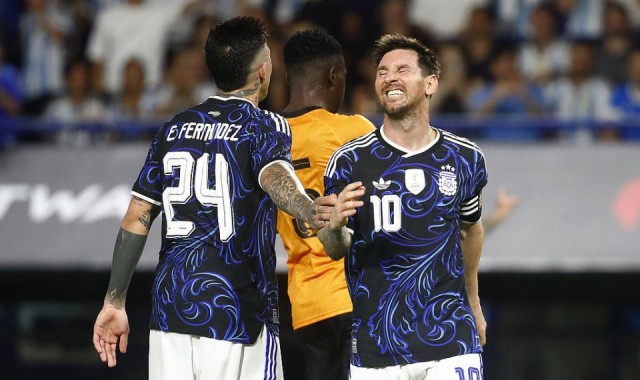 阿根廷5-0赞比亚！正赛5连胜 梅西无私让点+连续21年为国家队破门